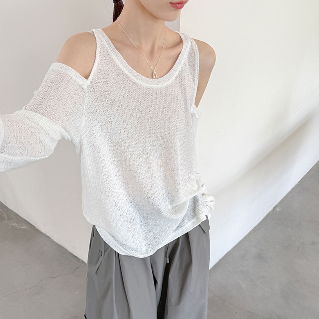 Women’s Off-Shoulder Knit Long-Sleeve Top