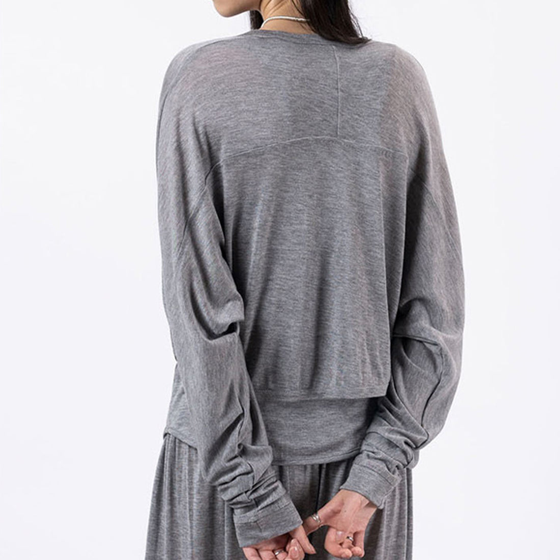 Curved short slim fit cardigan top