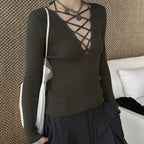 Cross tied V-neck knitted slim fit long sleeve top