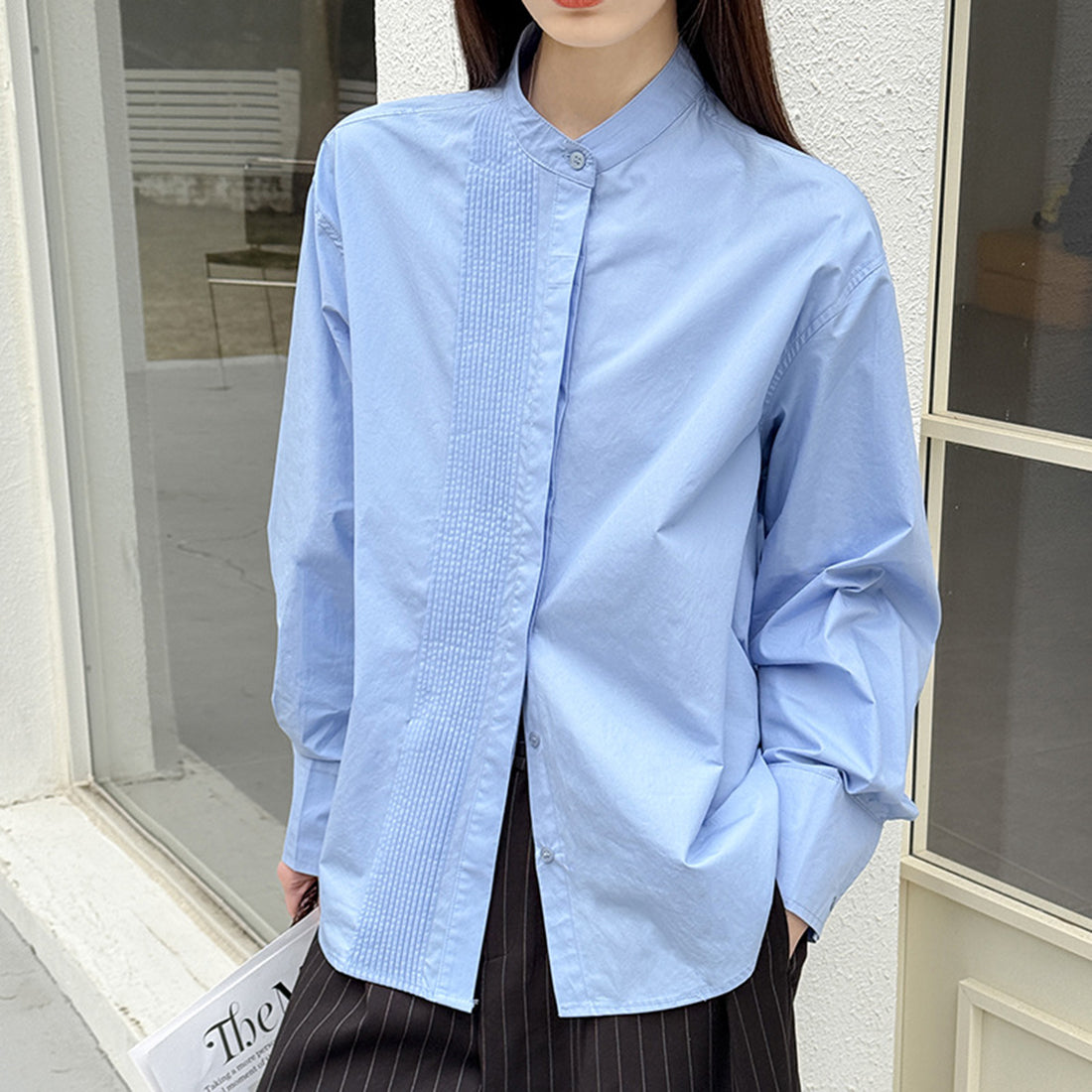 Wrinkled round neck long sleeved shirt
