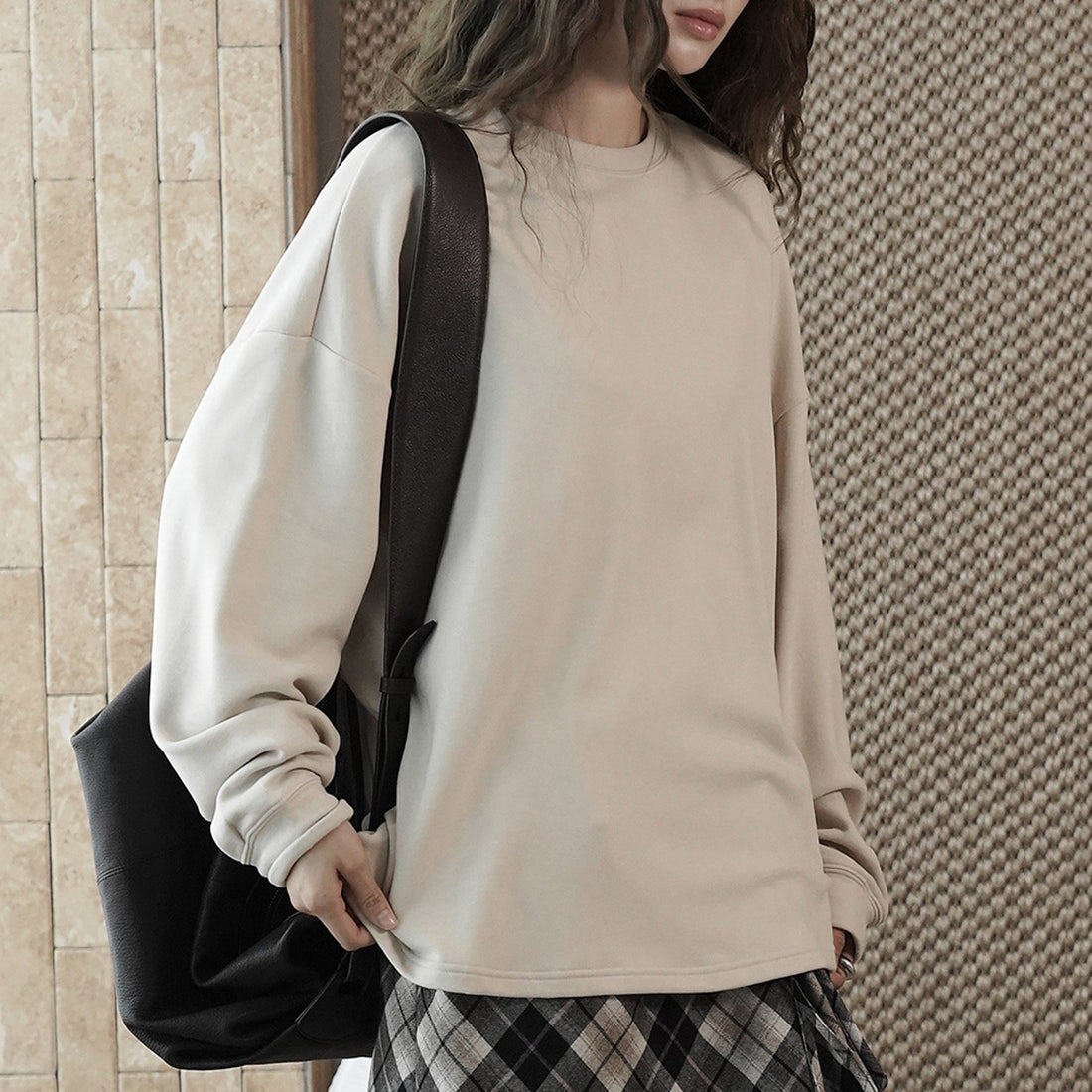 Simple solid color round neck shoulder loose casual sweatshirt top