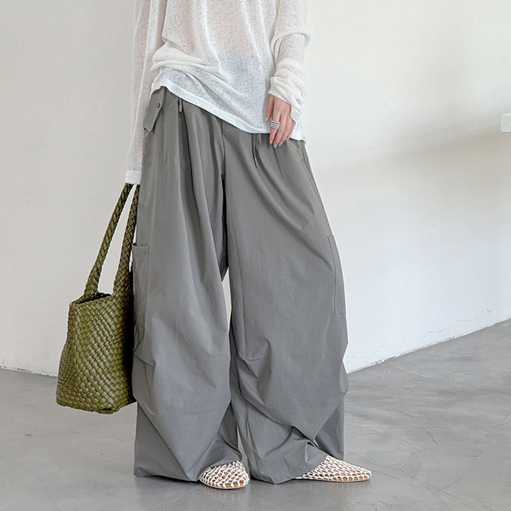 Women’s High-Waisted Wide-Leg Cargo Pants