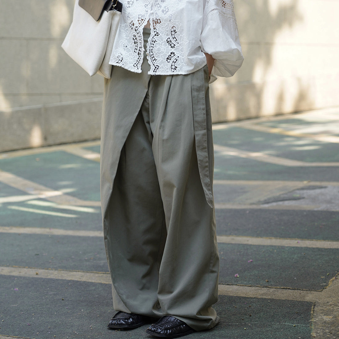 Retro slanted placket belt strap casual loose slimming pants