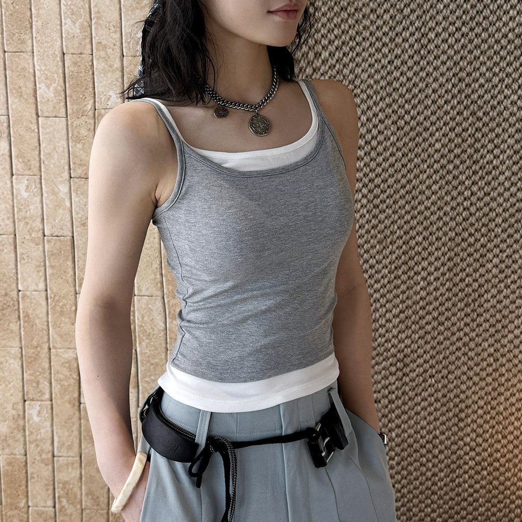 Layered slim fit tank top with stretch fabric and contrast trim