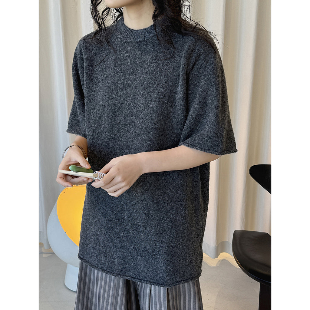 Round neck knitted slightly curled edge sweater short sleeved top