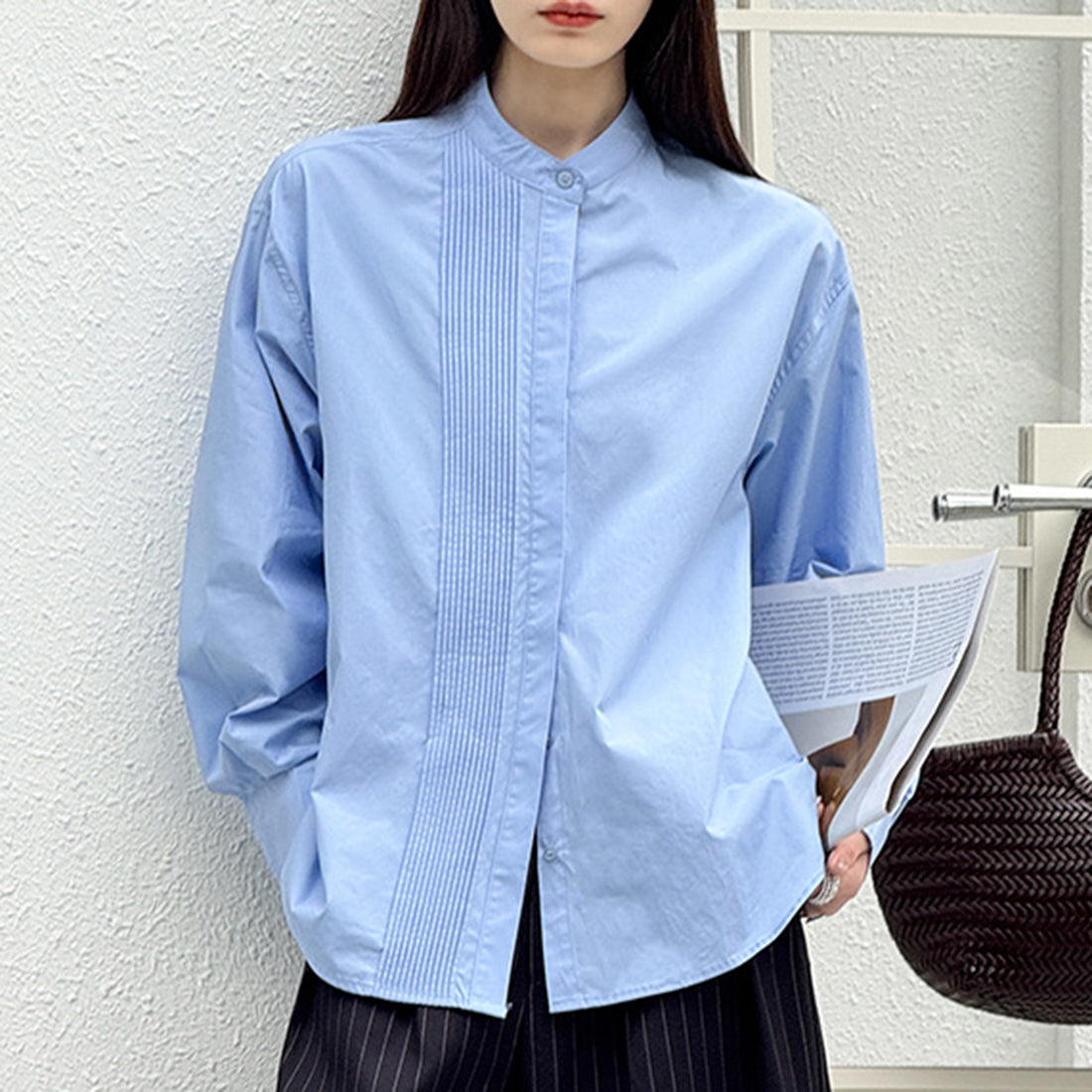Wrinkled round neck long sleeved shirt