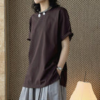 Simple round neck loose hem with micro slits on both sides T-shirt top