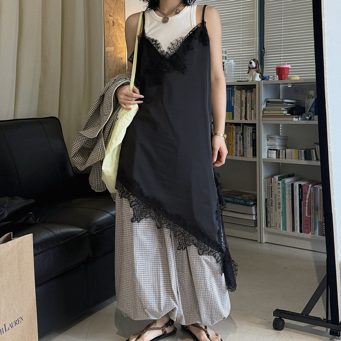 V-neck lace slimming base strap asymmetrical hem top