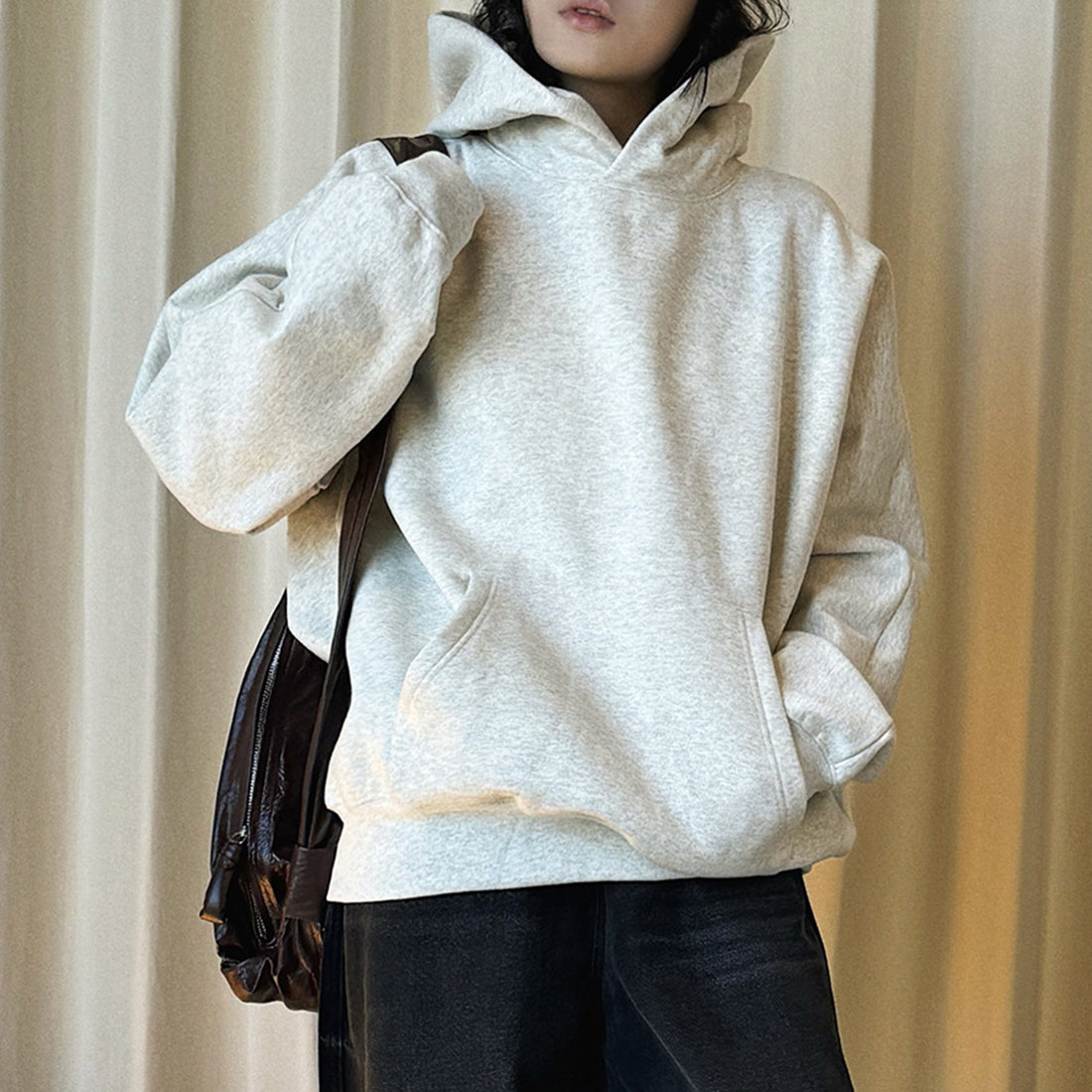 Retro loose long sleeved hooded sweatshirt