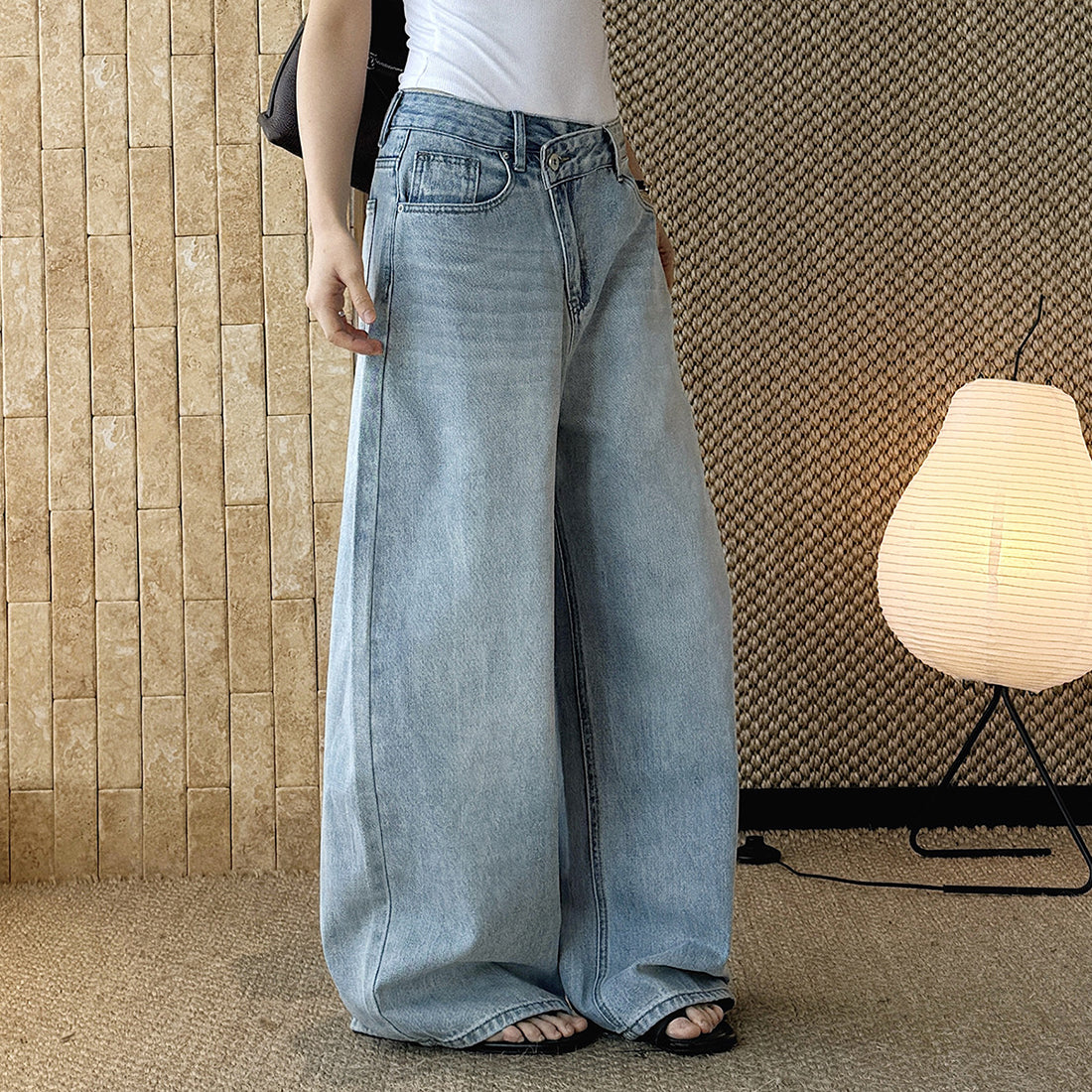 High waist denim jeans, wide leg loose fit, vintage wash