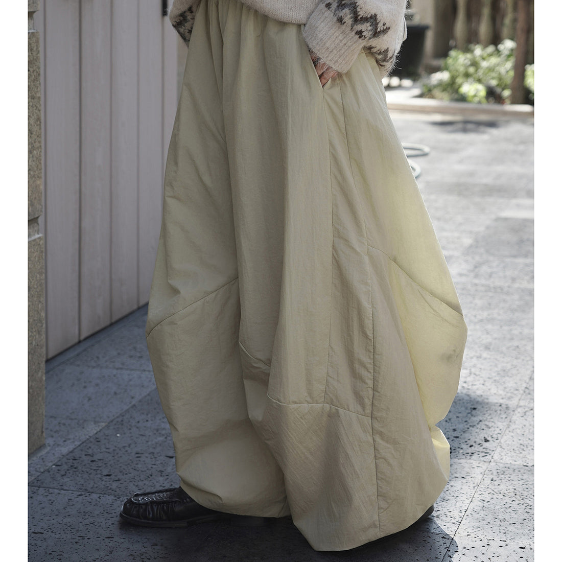 Minimally spliced high waisted fleece loose pants