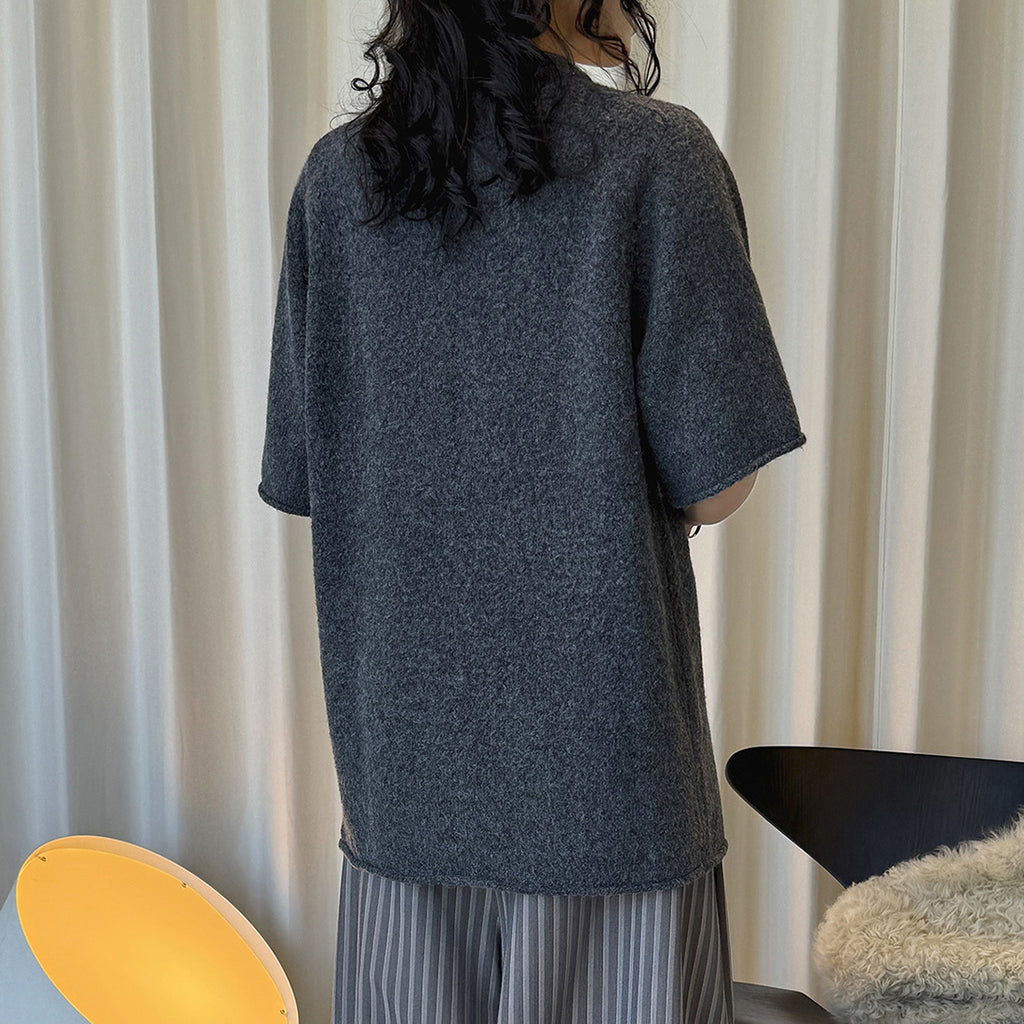 Round neck knitted slightly curled edge sweater short sleeved top