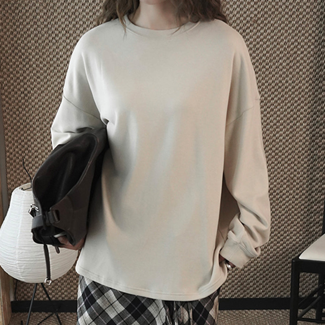 Simple solid color round neck shoulder loose casual sweatshirt top