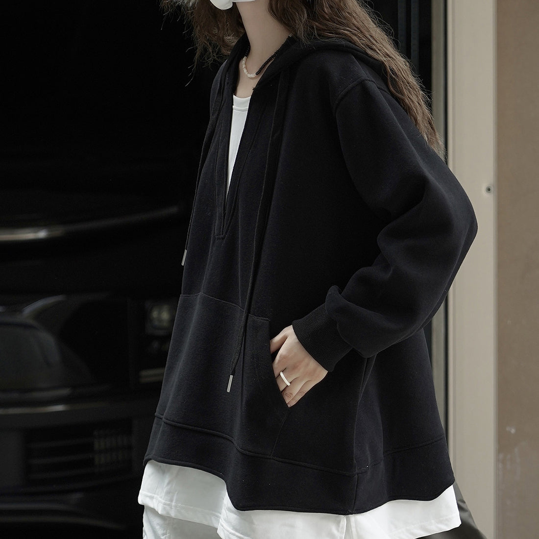 V-neck fake two-piece spliced loose hooded sweatshirt