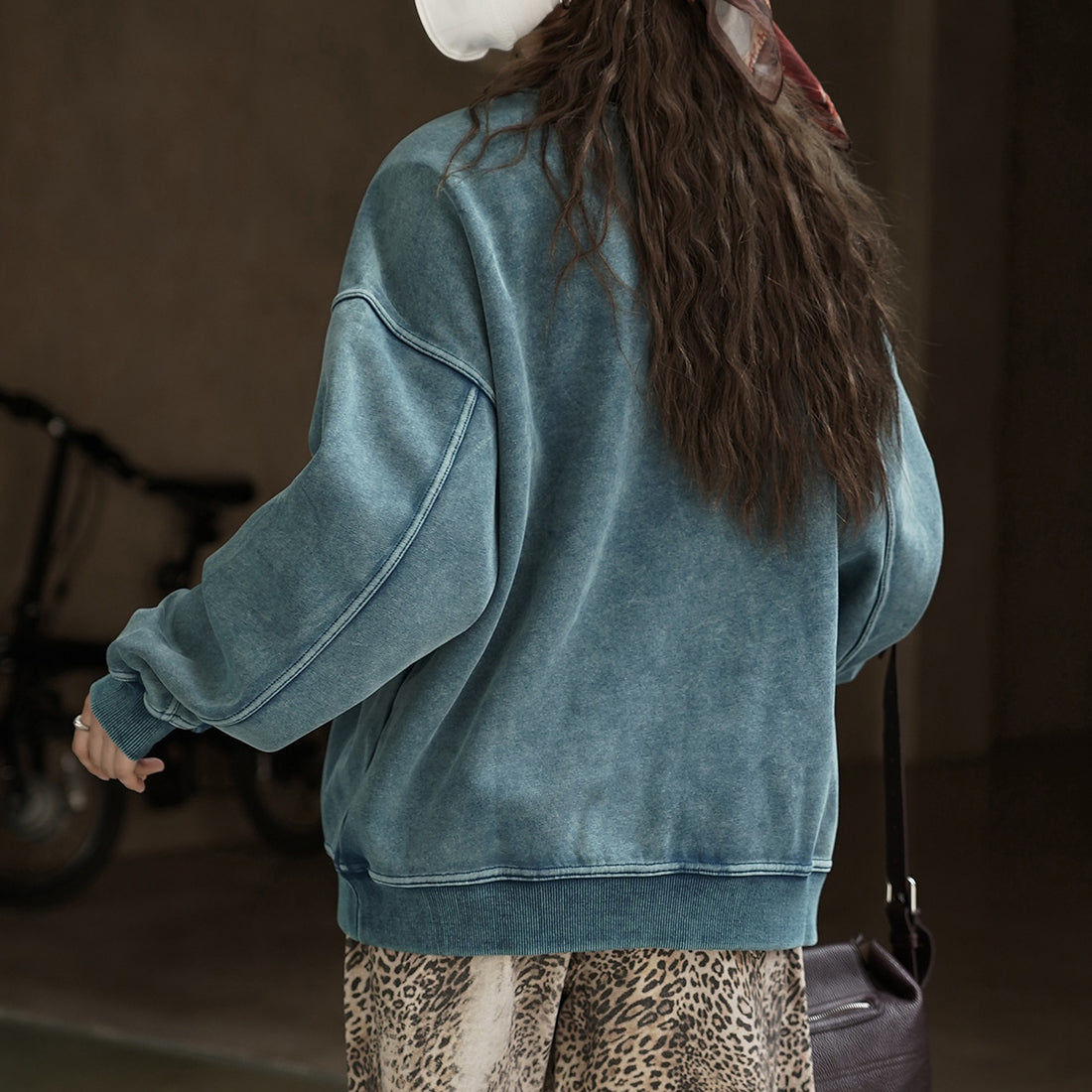 Simple brushed silhouette pullover loose and comfortable sweatshirt