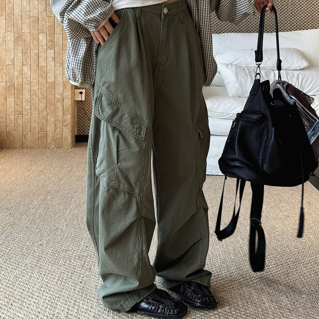Pleated straight leg large pocket loose denim cargo pants
