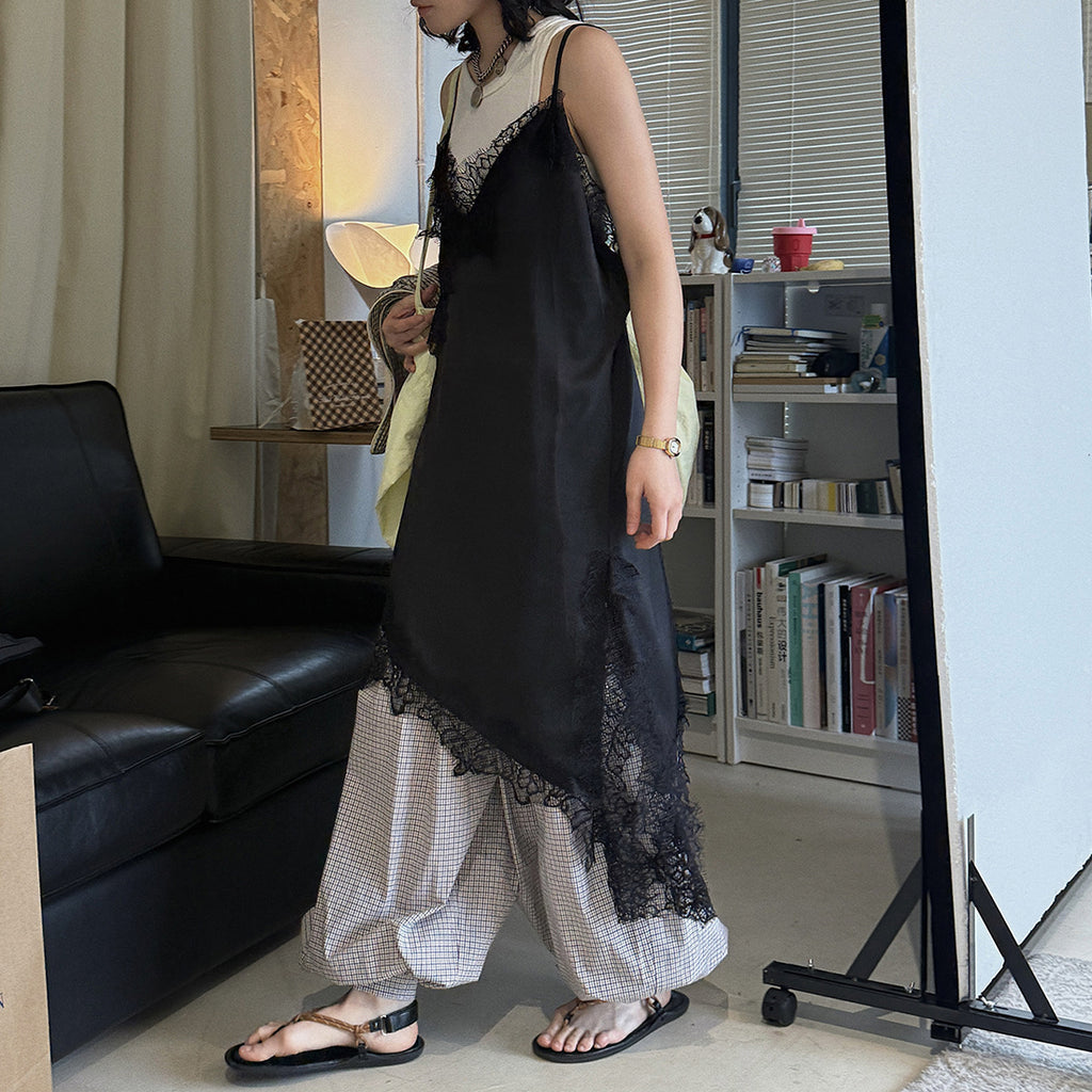 V-neck lace slimming base strap asymmetrical hem top