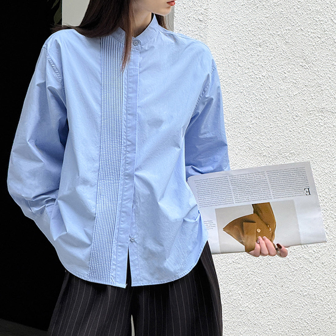 Wrinkled round neck long sleeved shirt
