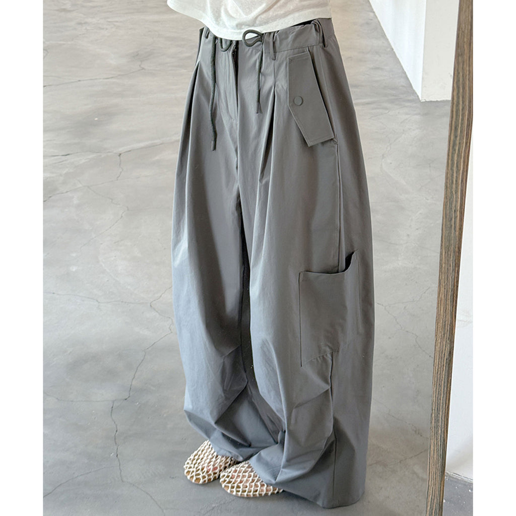 Women’s High-Waisted Wide-Leg Cargo Pants
