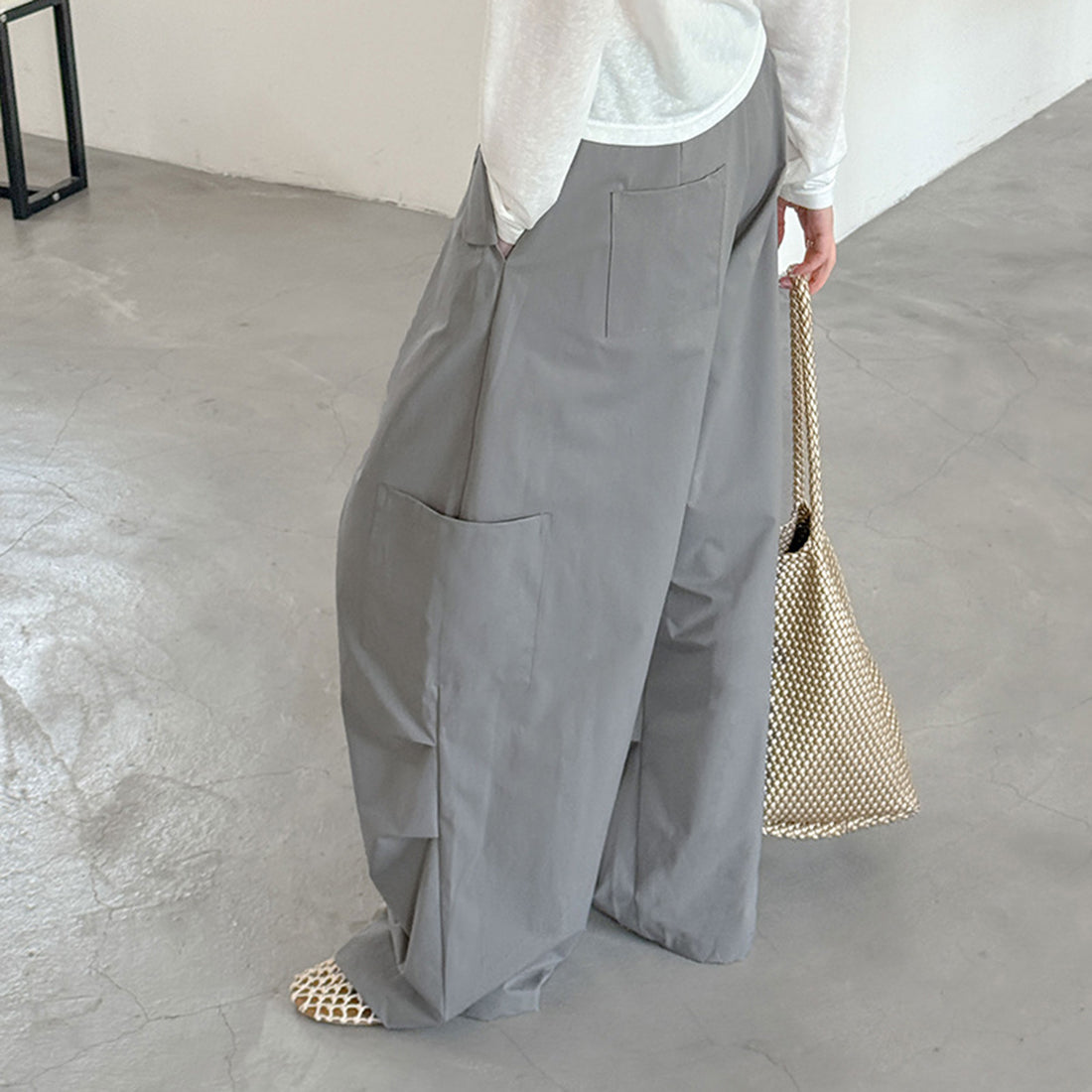 Women’s High-Waisted Wide-Leg Cargo Pants