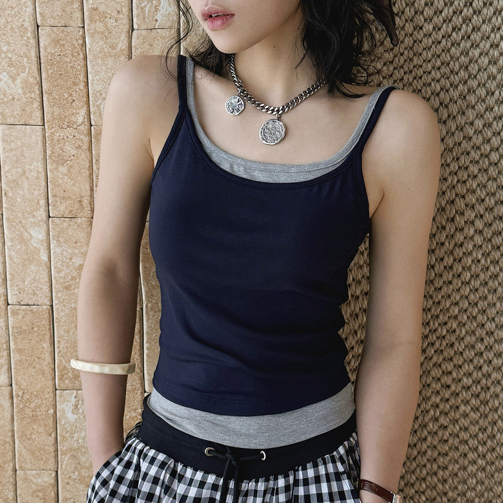 Layered slim fit tank top with stretch fabric and contrast trim