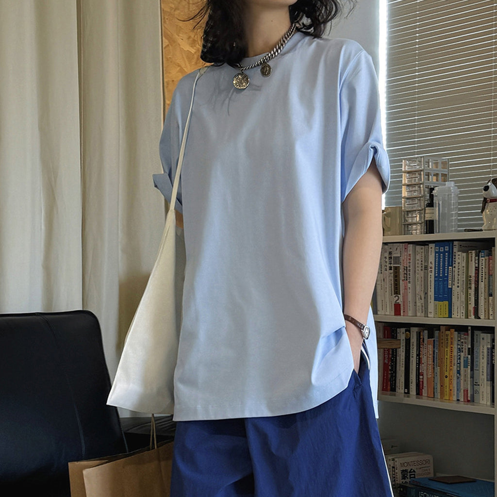 Simple round neck loose hem with micro slits on both sides T-shirt top