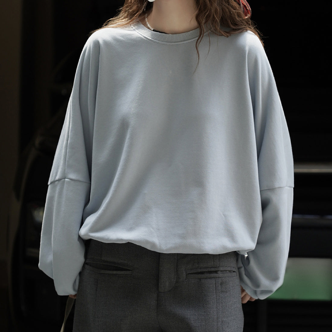 Round neck hem pleated long sleeved top sweatshirt